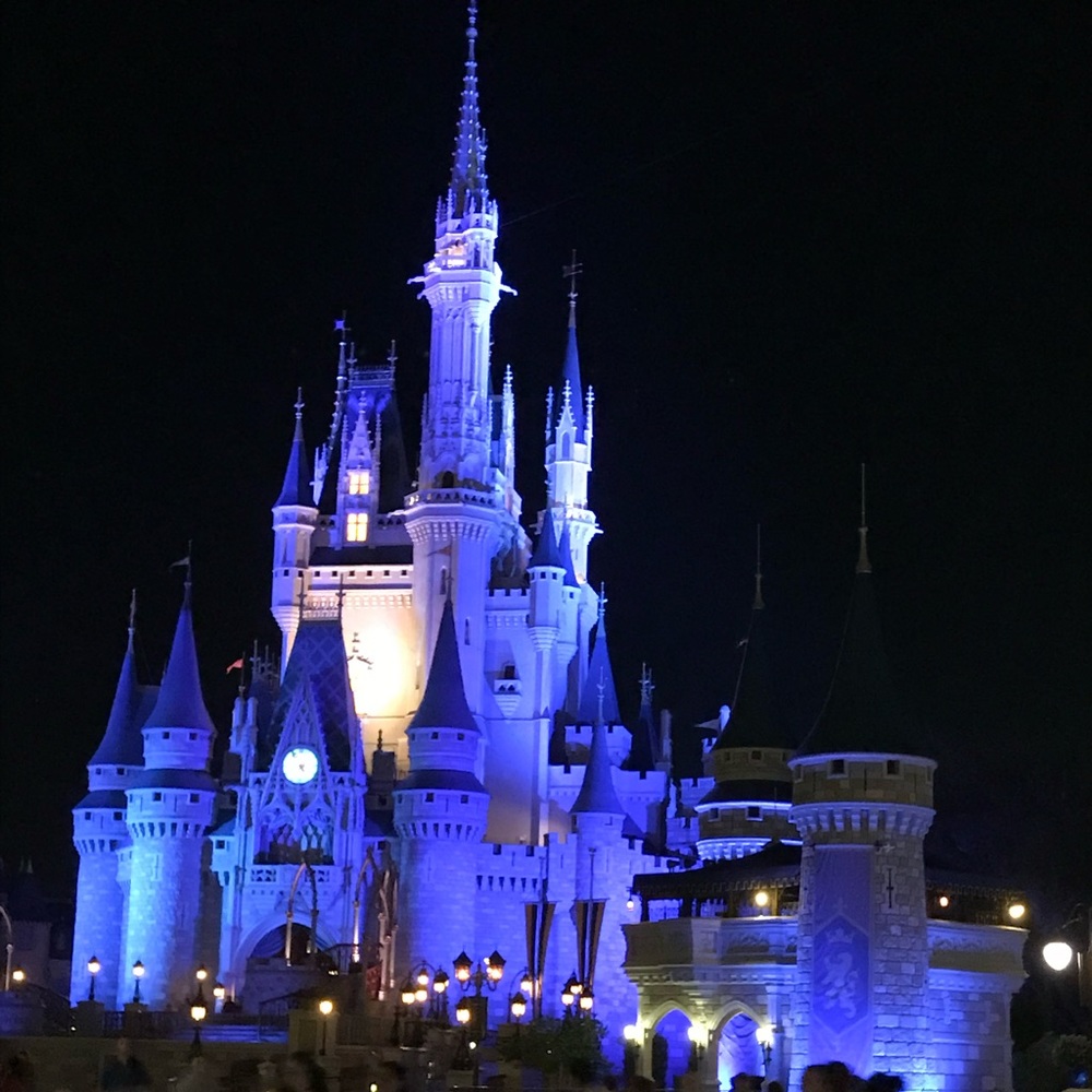 Meet your Posher, Em